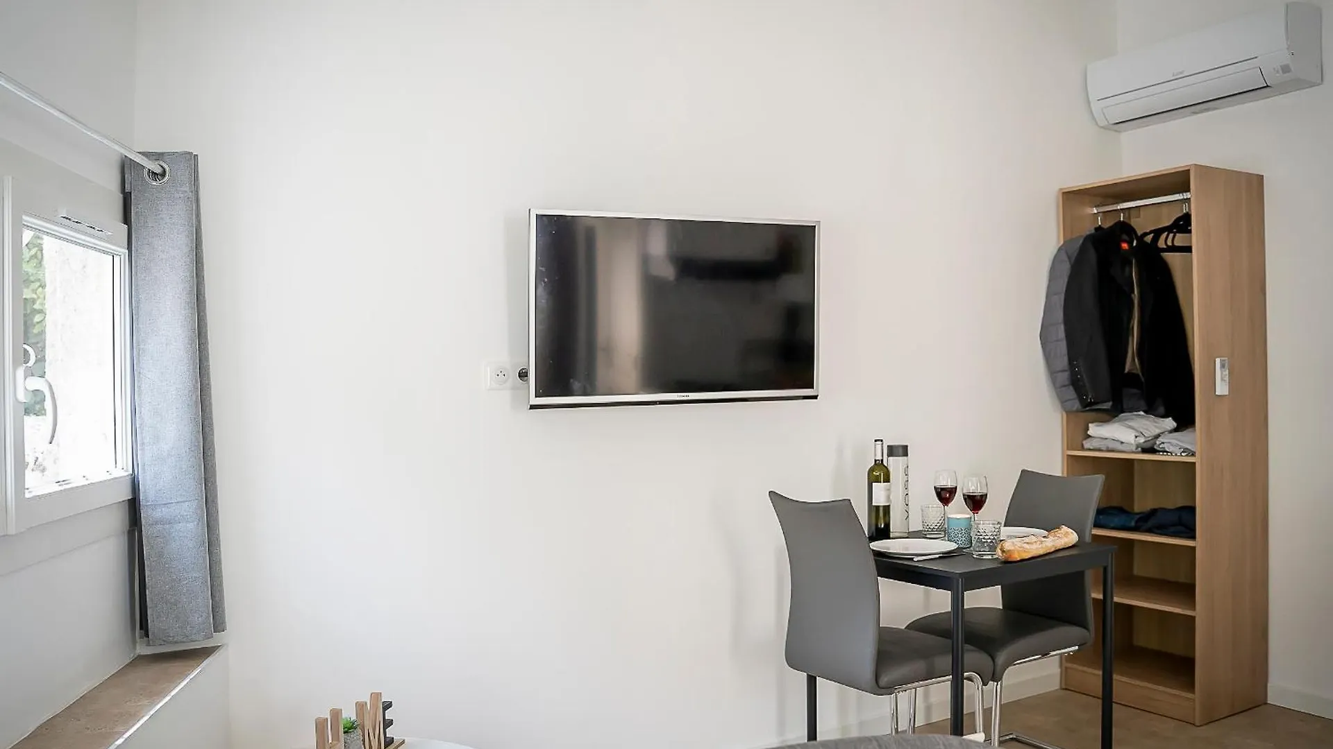 Le Studio - Cosy & Fonctionnel, Clim & Piscine Roquevaire Holiday home