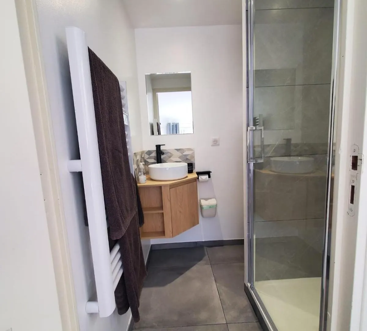Le Studio - Cosy & Fonctionnel, Clim & Piscine Roquevaire