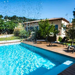 Bed & Breakfast Les Manaux En Provence, Roquevaire